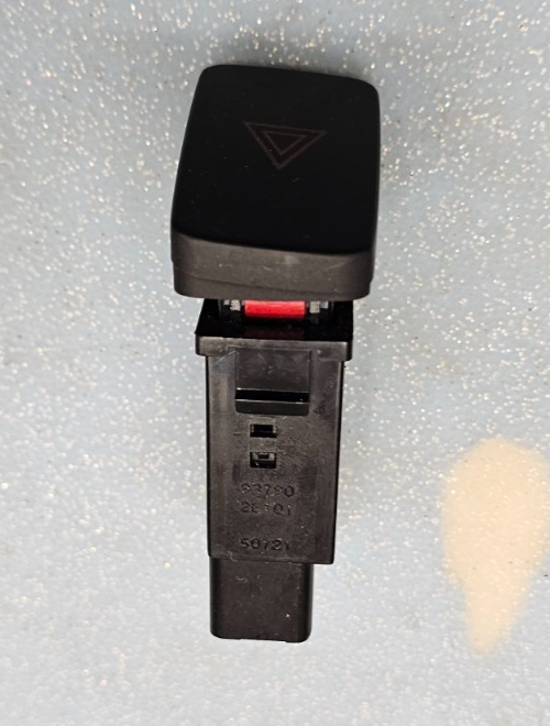 🔥04-09 Hyundai Tucson Hazard Emergency Light Lamp Control Switch Assembly Black