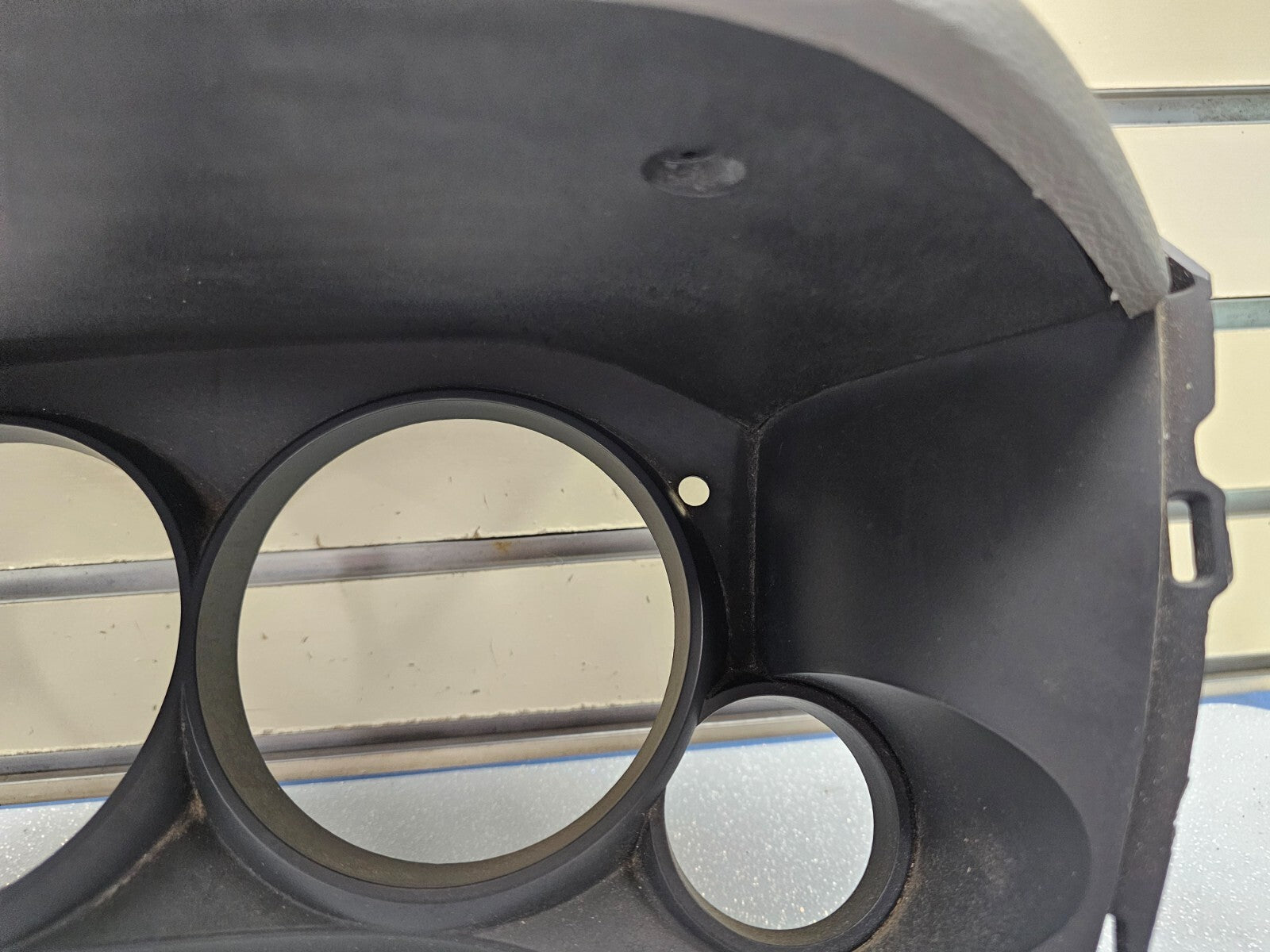 07-13 CHEVY SILVERADO DASH SPEEDO INSTRUMENT GAUGE CLUSTER BEZEL GRAY/BLACK C21