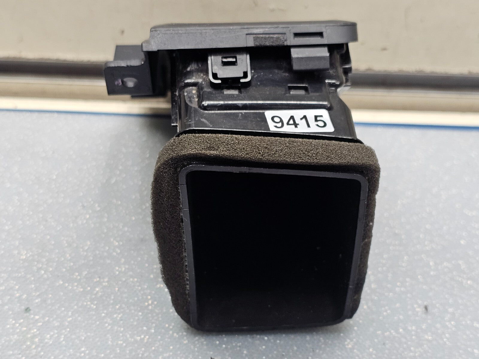 10-13 Kia Soul Dash Center Left Driver Air Vent Conditioner Heater Filter Black