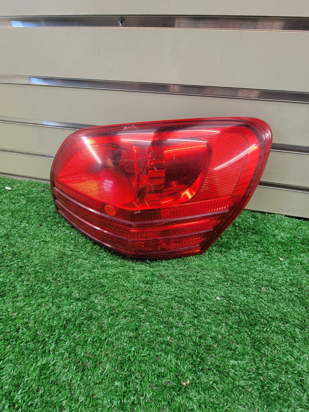 🔥2008-2013 Nissan Rogue Tail Light Lamp right passenger Side Assembly Chrome