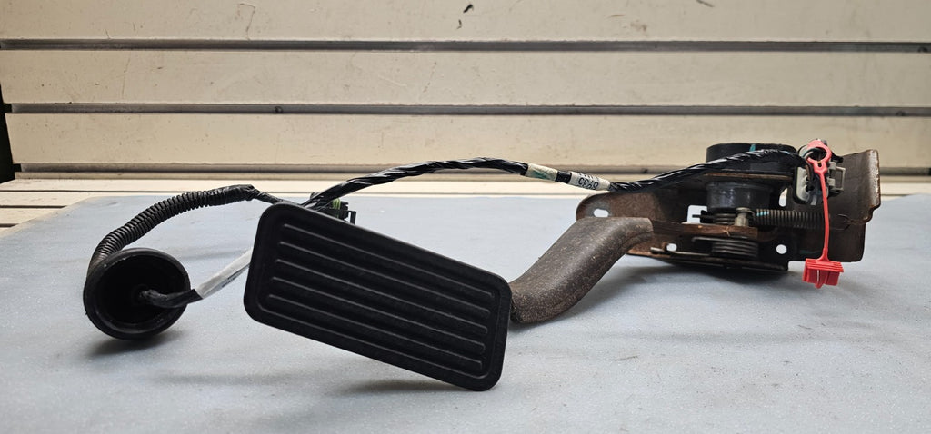 🔥03-06 Silverado Yukon Gas Pedal Drive Wire TAC Module Control Swap Accelerator