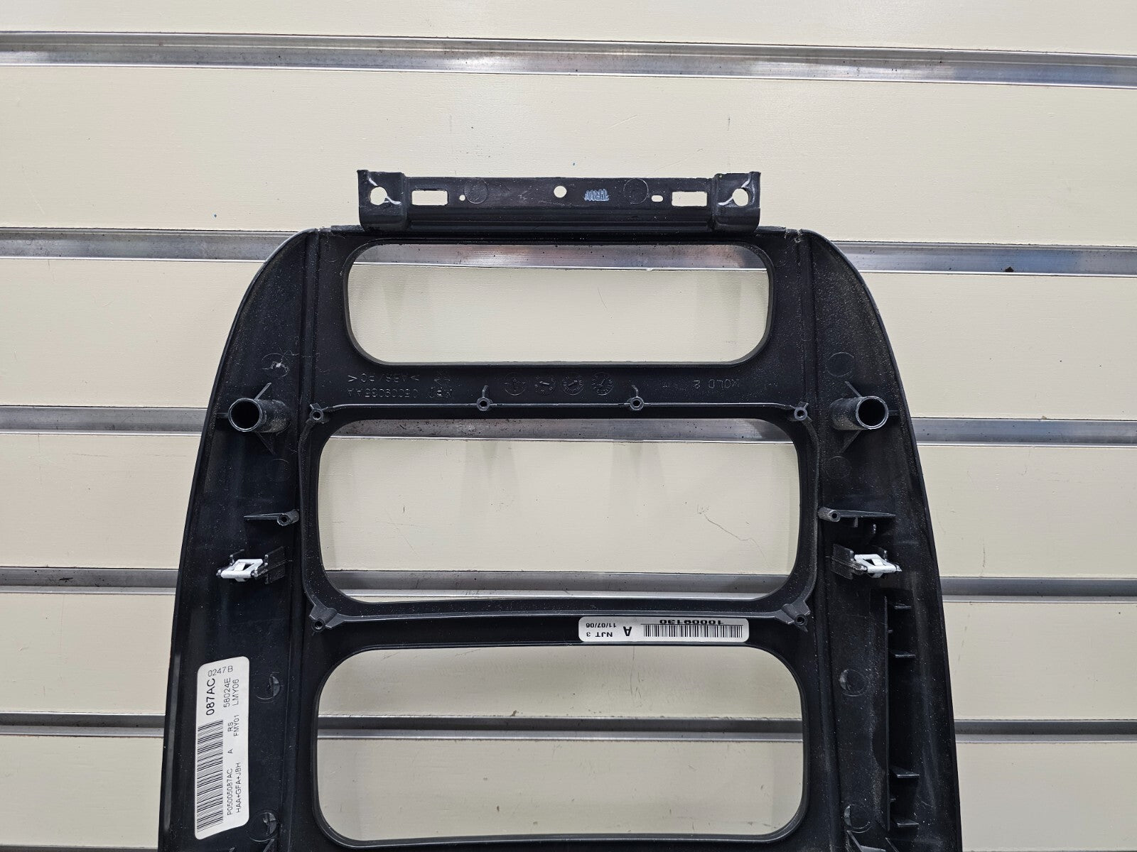 🔥01-07 Caravan Town Country Dash Radio Climate TRIM Panel Surround Bezel WOOD
