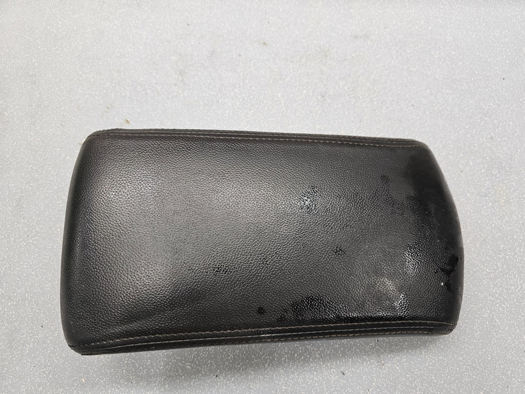 🔥08-13 Rogue Front Center Console Storage Arm Rest Lid Cover Leather Black OEM