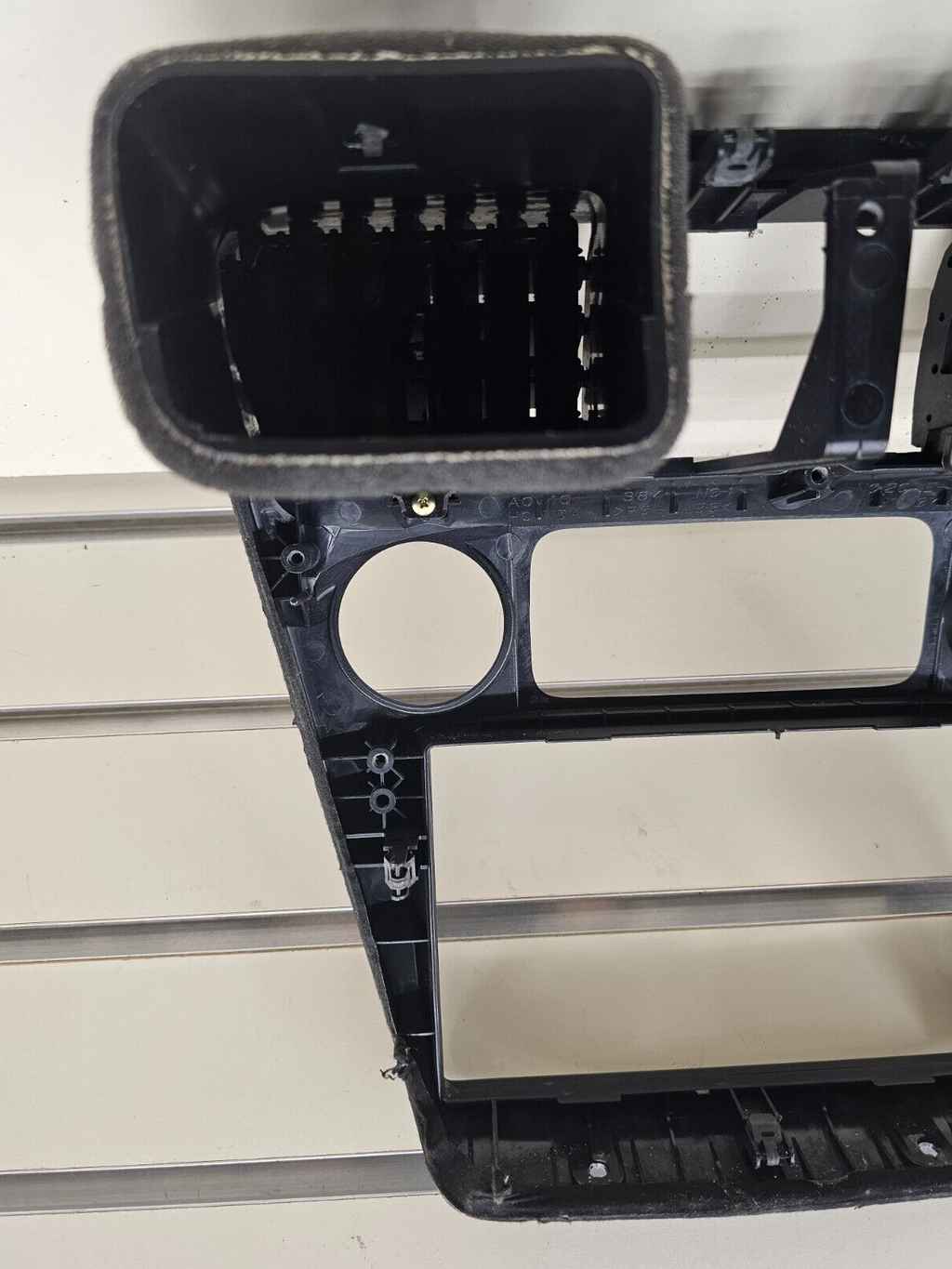 98-02 HONDA ACCORD FRONT CENTER DASH RADIO STEREO CLIMATE BEZEL TRIM PANEL BLACK