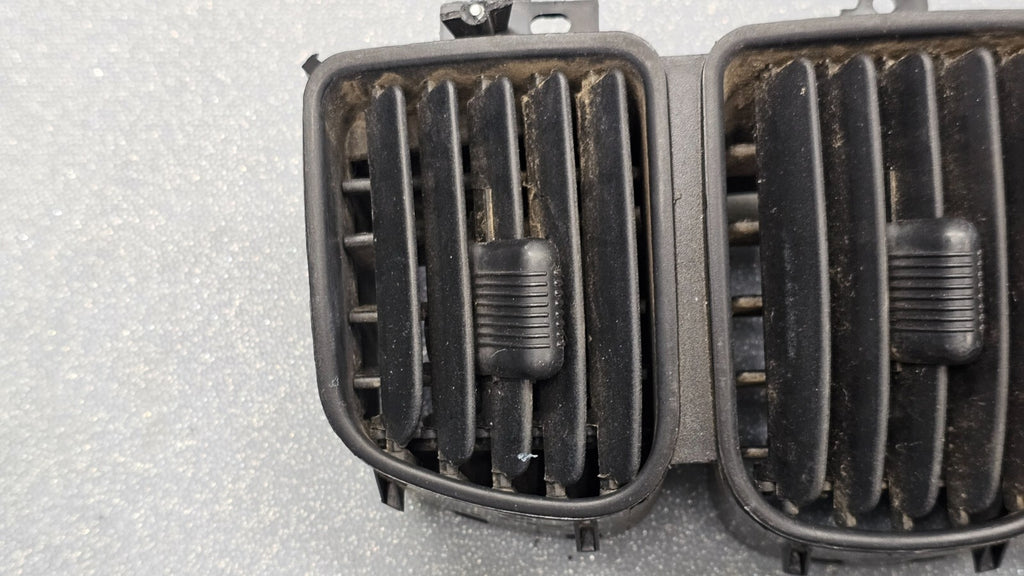 🔥01-07Dodge Grand Caravan Town & Country Center Air Vent A/C Heater Panel Black