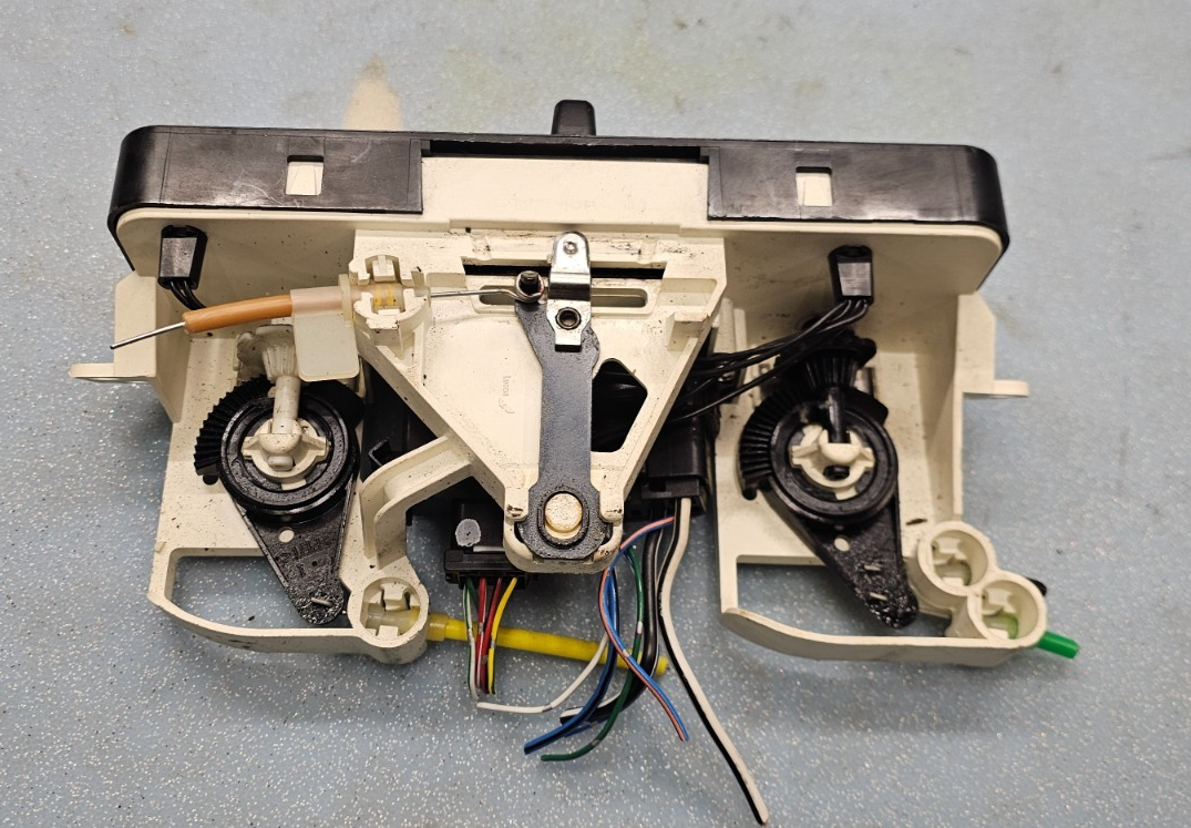 🔥98-00 Toyota Corolla A/C Heater Climate Temperature Control Unit Conditioning