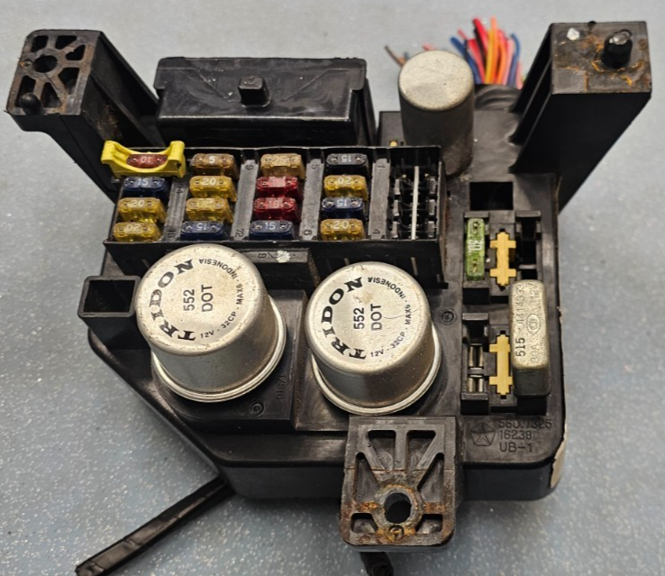 🔥94-97 Ram Fuse Box Power Body Control Module Relay Under Dash Junction Box