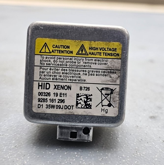 🔥02-14 VOLVO XC90 HID Xenon Headlight Bulb E4 10000K D3S 35W 09J D0T OEM