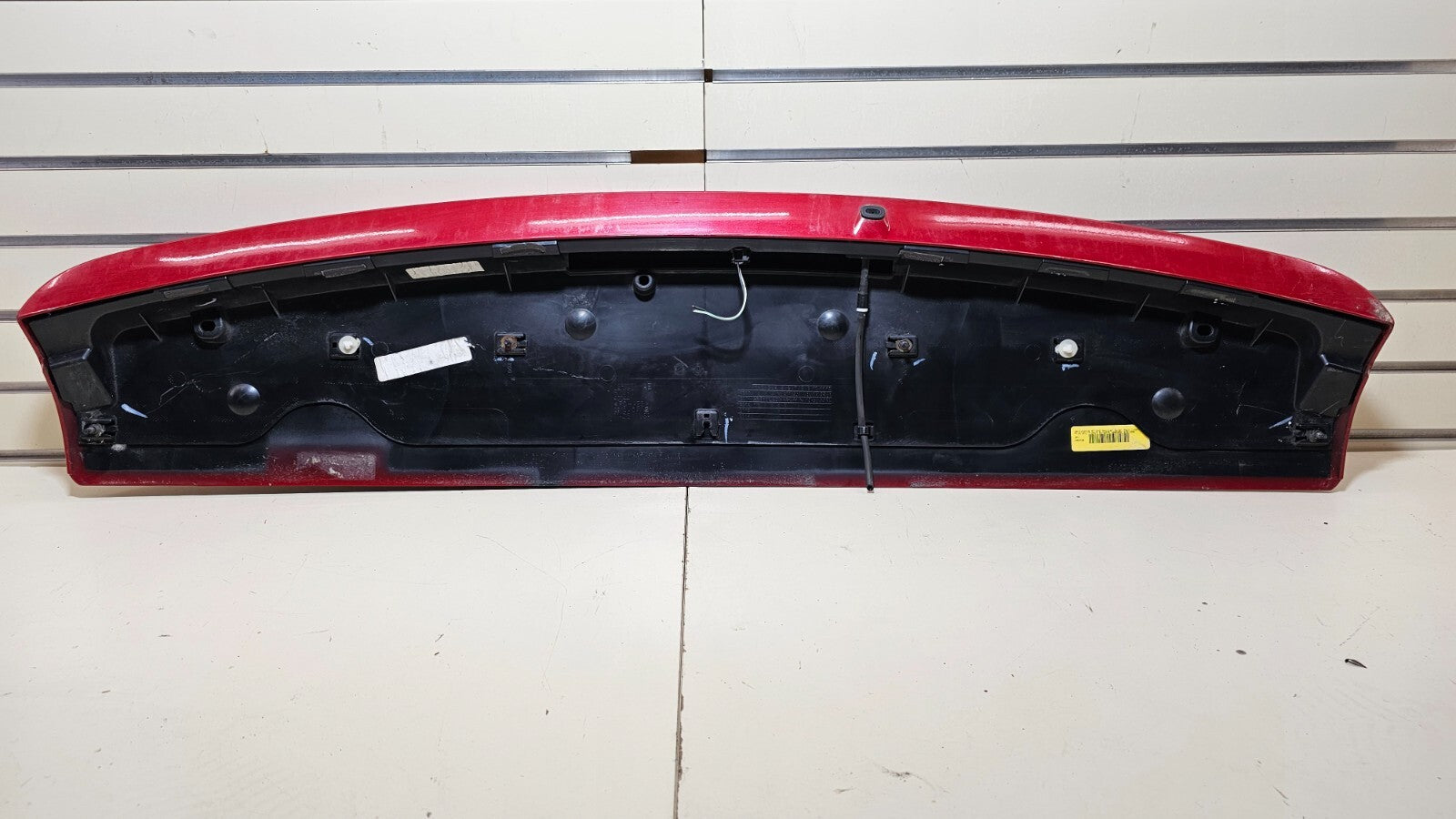 🔥11-20 Grand Caravan Rear Upper Hatch Spoiler Wing Mount Break Light Red OEM
