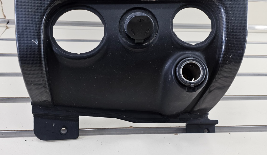 03-08 GMC ENVOY XL FRONT RADIO DASH VENT BEZEL CLIMATE CONTROL BLACK OEM