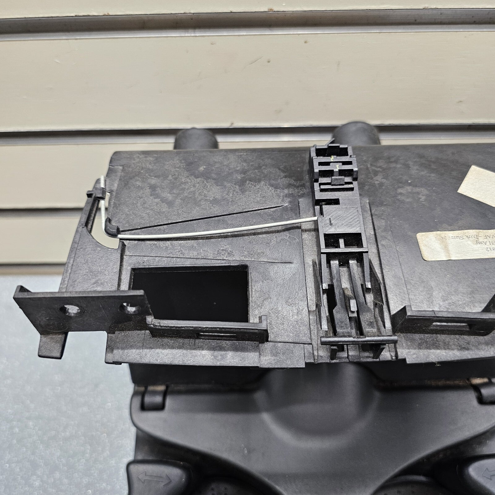 02-05 Dodge RAM Dash 2 CUP Drink HOLDER Center Console Instrument GRAPHITE CH7
