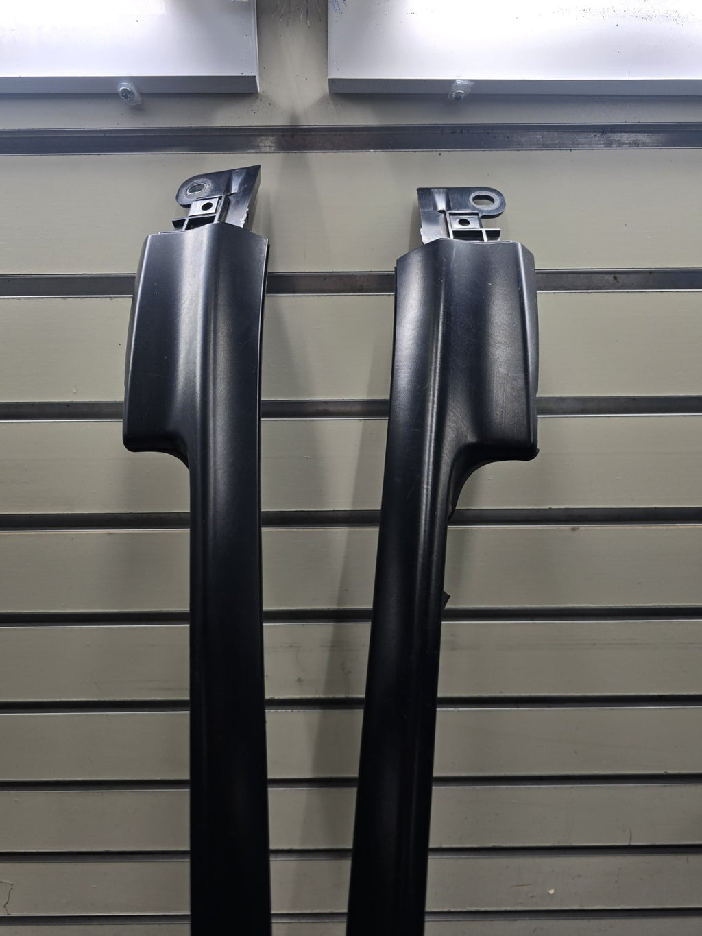 🔥02-06 Honda CR-V Left/Right Windshield Outer A Pillar Trim Moulding Pair OEM