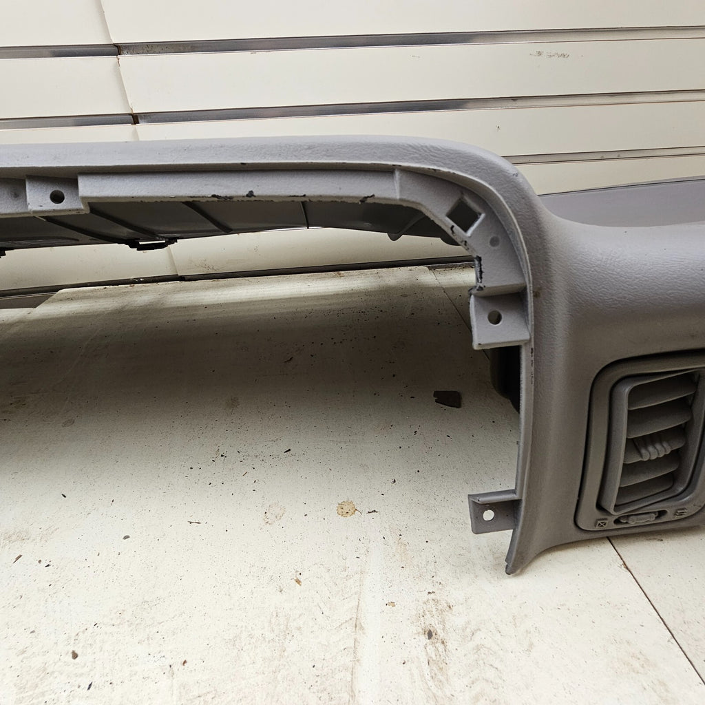 99-06 SILVERADO SIERRA TAHOE Upper Dash Cap Cover Top Dashboard Pad LT Gray DP1
