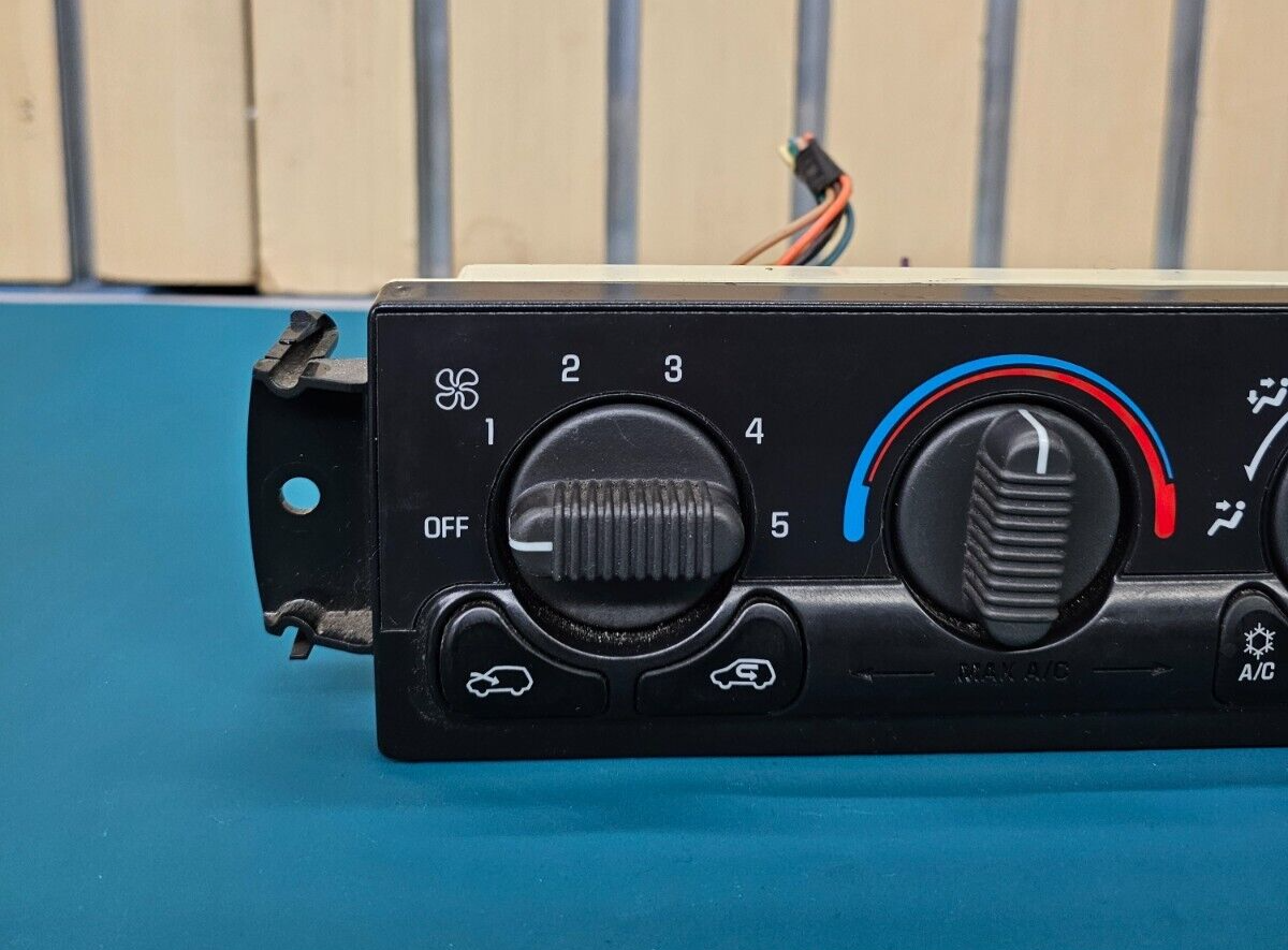 🔥99-02 Tahoe Yukon Dash A/C Heater Climate Control Unit Temperature Conditioner