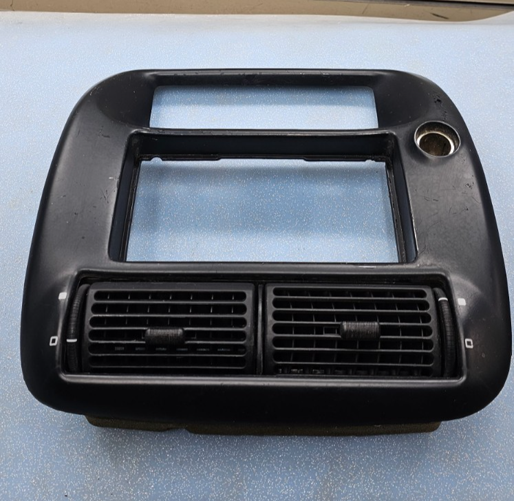 95-10 Ranger Explorer Center Dash Radio Stereo Display Bezel Trim Panel BLACK B2