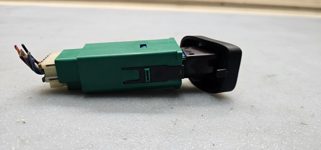🔥00-05 Impala Monte Carlo Hazard Switch Flasher Warning Emergency Light Button