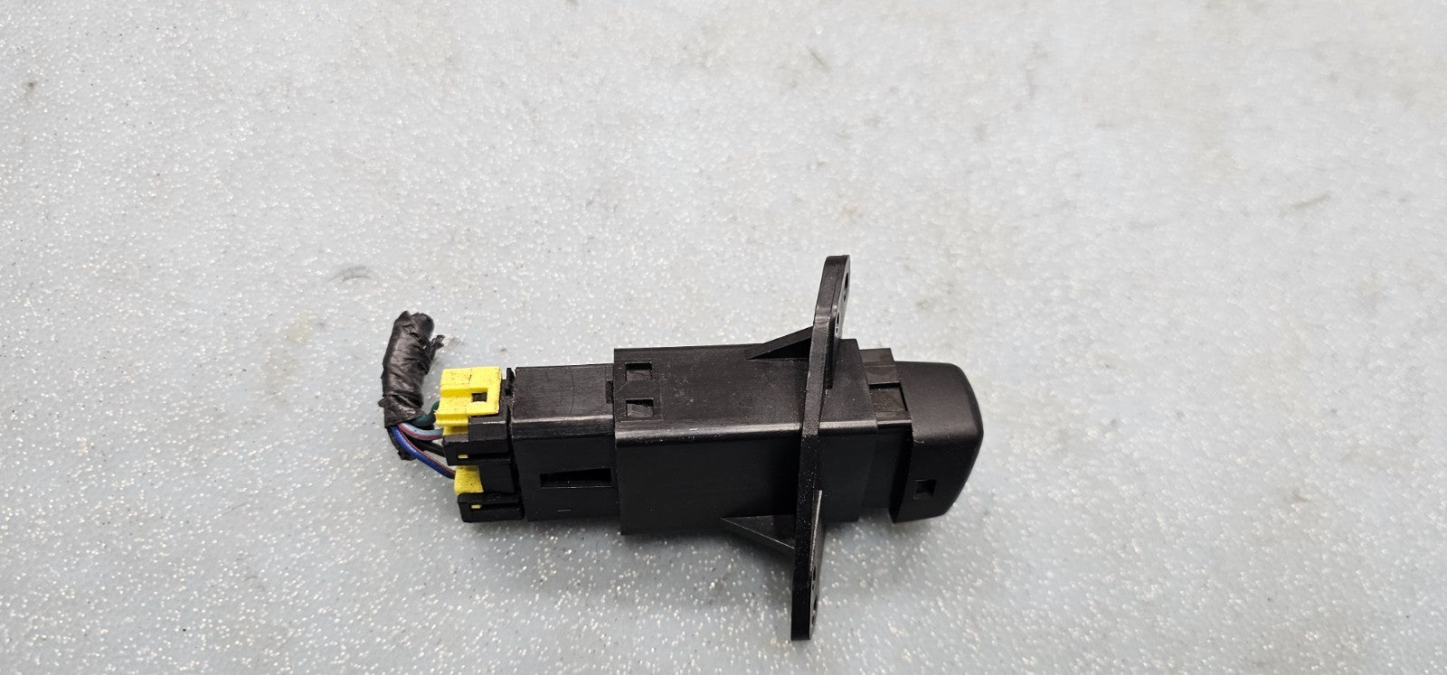 🔥99-02 Ford Expedition Navigator Rear Defroster Control Switch Assembly Black
