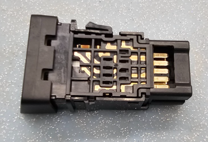 04-15 Armada Titan Hazard Emergency Warning Light Button Control Switch Assembly