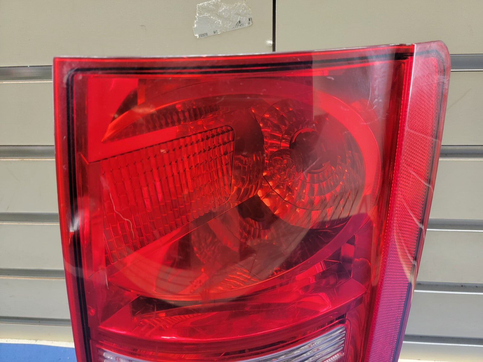 🔥2008-2010 CHRYSLER TOWN & COUNTRY  RIGHT PASSENGER TAILLIGHT REAR LAMP LIGHT