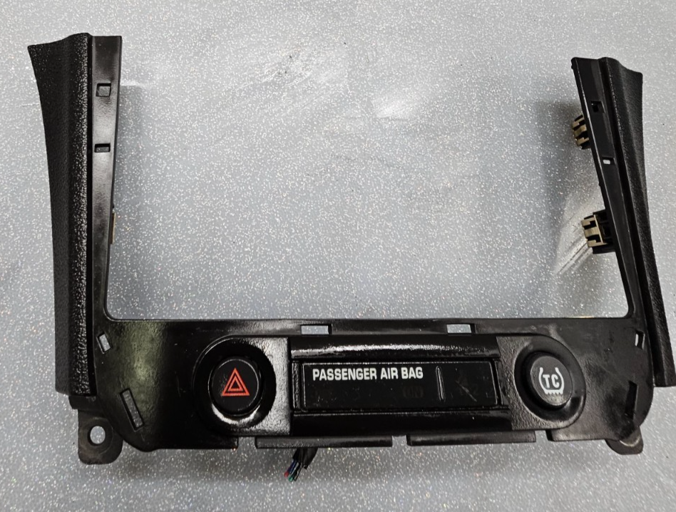 🔥08-12 MALIBU Center Dash AM FM Radio Stereo Display Bezel Panel Trim Black B8