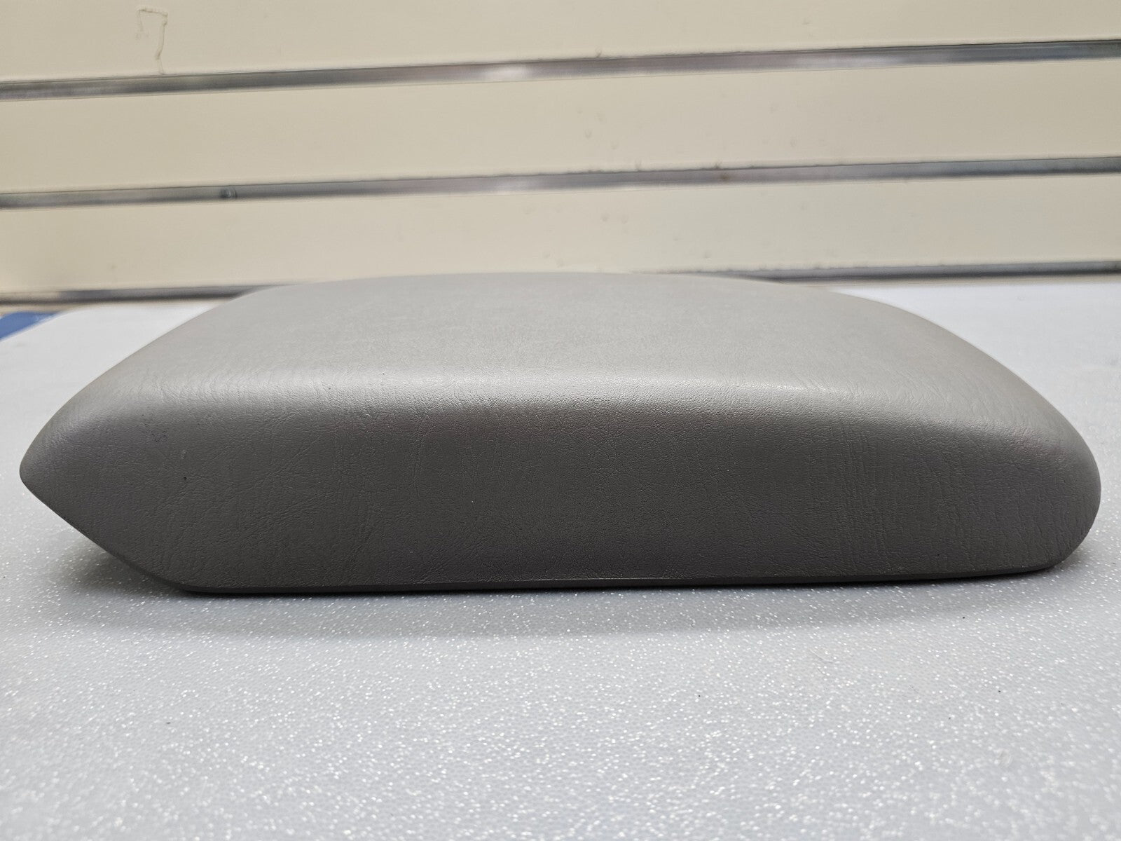 🔥02-06 CAMRY SOLARA LEXUS ES330 CENTER CONSOLE LID ARM REST COVER ASSEMBLY GRAY