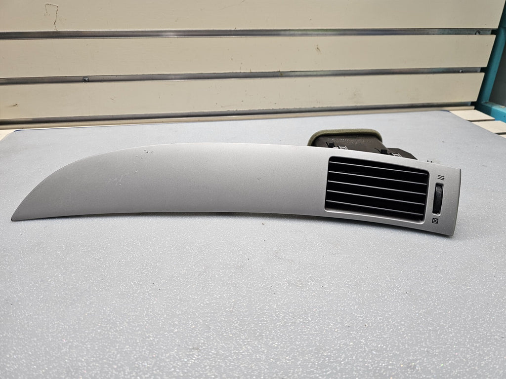 🔥04-08 Toyota Solara PASSENGER SIDE DASH PANEL TRIM INSERT SILVER 55475-AA030