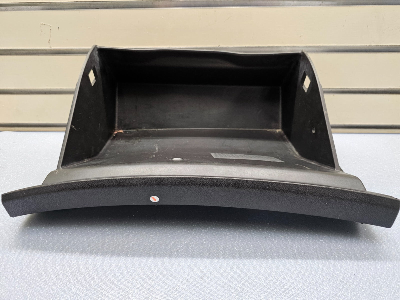 🔥03-08 MATRIX COROLLA DASH GLOVE BOX STORAGE COMPARTMENT LID ASSEMBLY BLACK OEM