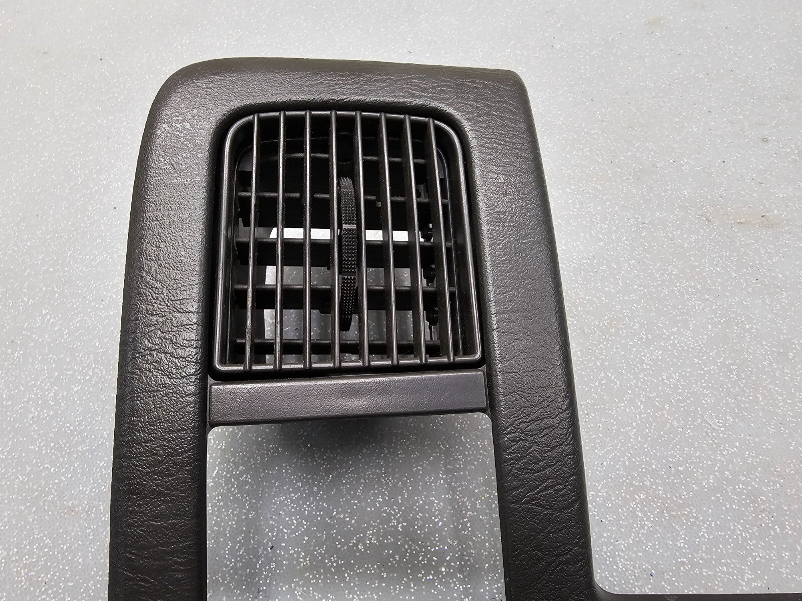 🔥2002-2005 Dodge RAM Front Left Driver Side A/C Heat Air Vent Taupe BLACK VT7