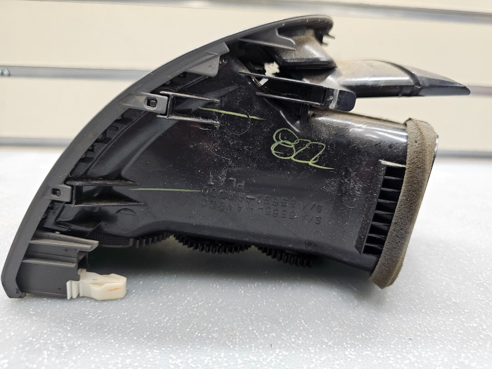 🔥02-06 TOYOTA CAMRY RIGHT SIDE DASH AIR VENT CONDITIONER HEATER