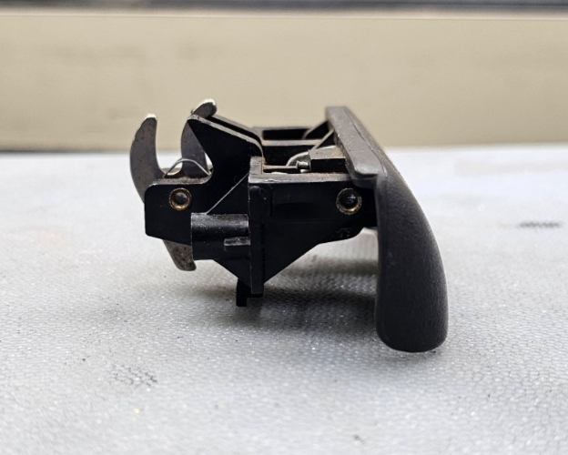 🔥97-00 DODGE DAKOTA DURANGO GLOVE COMPARTMENT BOX LATCH HANDLE ASSEMBLY BLACK