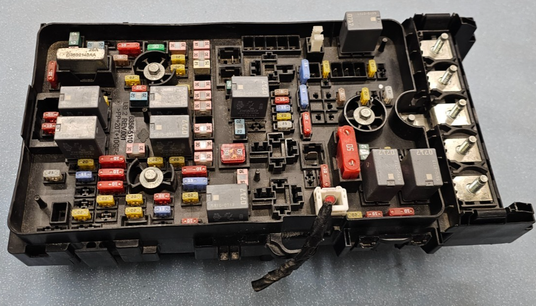 🔥2015 Cherokee Fuse Box Relay Integrated Power Control Module Engine Wiring