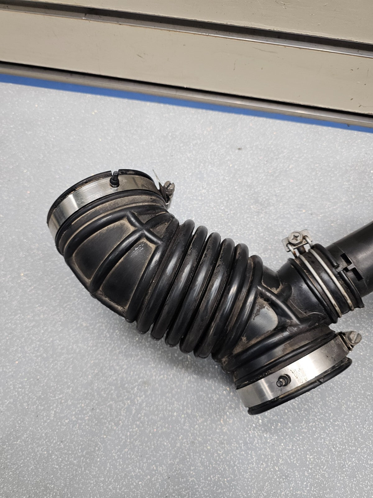 🔥08-13 Nissan Rogue Air Cleaner Intake Resonator Assembly Duct Tube Hose OEM