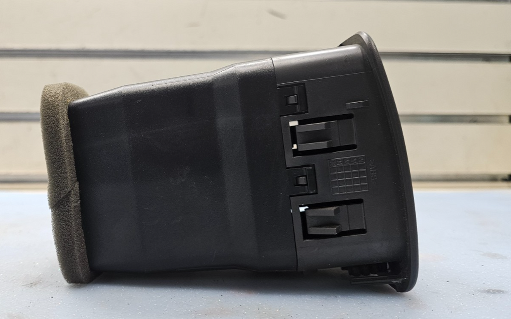 🔥99-06 Silverado Sierra Right Passenger Dash A/C HVAC AC Heater Air Vent Black