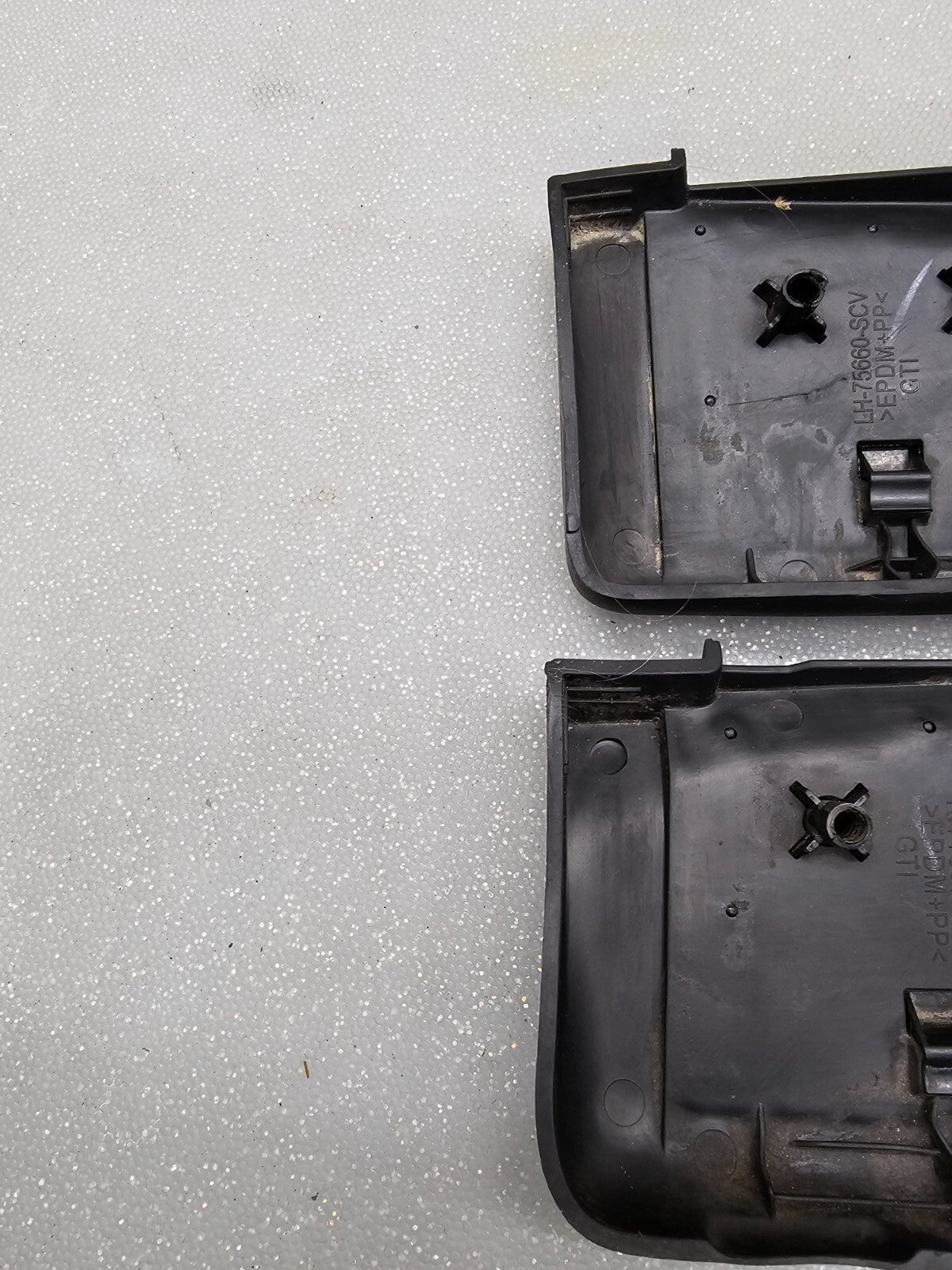 🔥03-11 Honda Element Rear Side Door Upper Hinge Cover Trim SET LEFT/RIGHT OEM