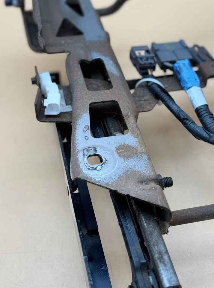 🔥98-11 Town Car Grand Marquis Crown Victoria Left Driver power seat track Frame