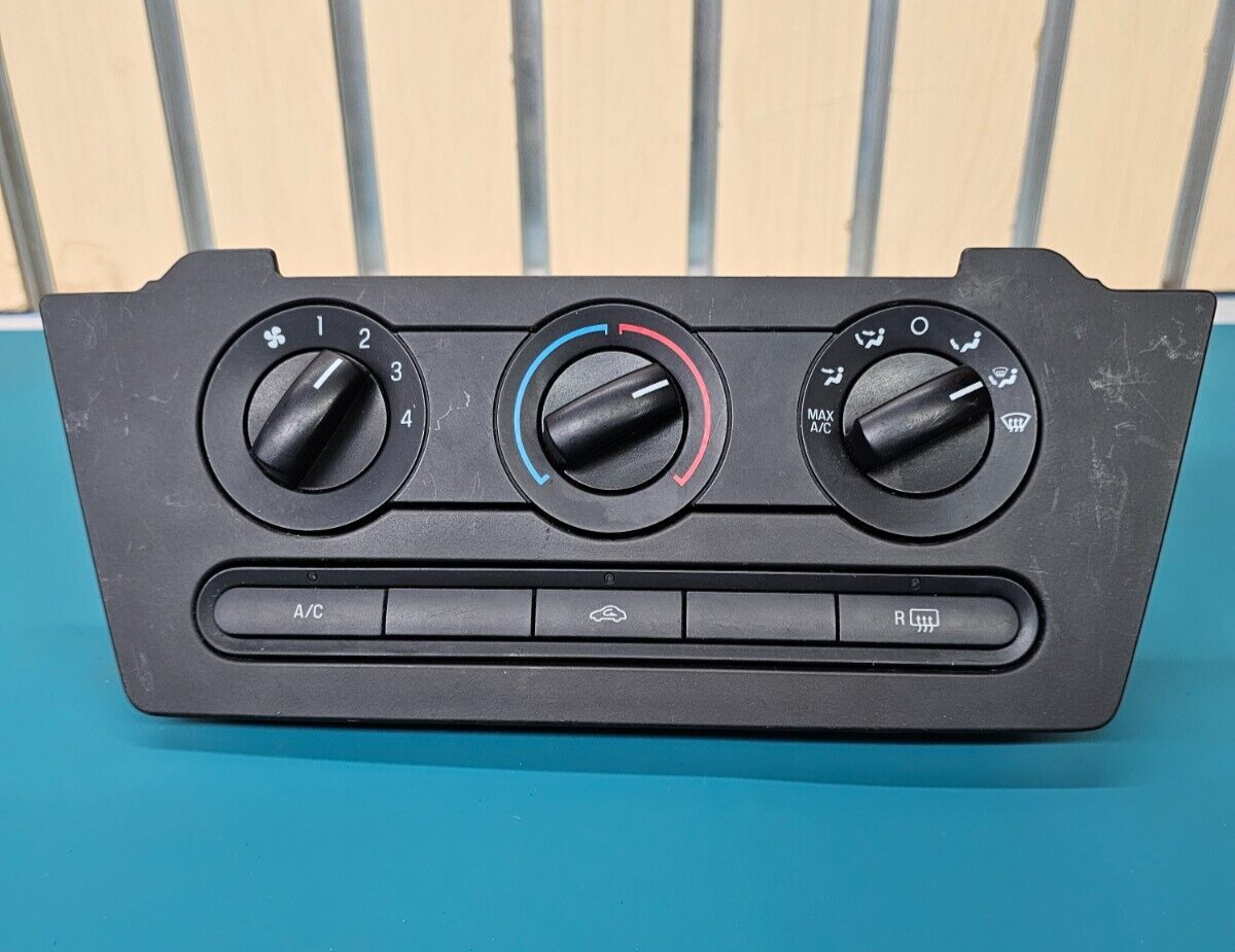 06-09 Ford Fusion Dash AC Heater Temperature Climate Control Air Conditioner OEM