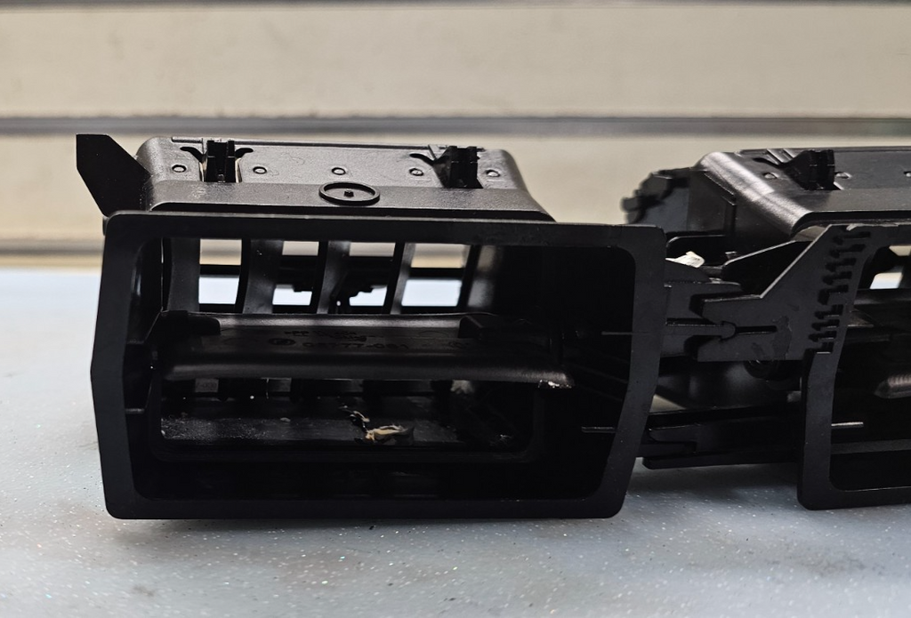 🔥10-17 Volvo XC60 Center Dash AC A/C HVAC Air Vent Heater Black