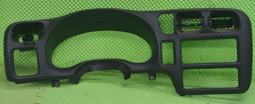 🔥98-04 BLAZER S10 JIMMY SONOMA Cluster Dash Radio Bezel Assembly Graphite C8