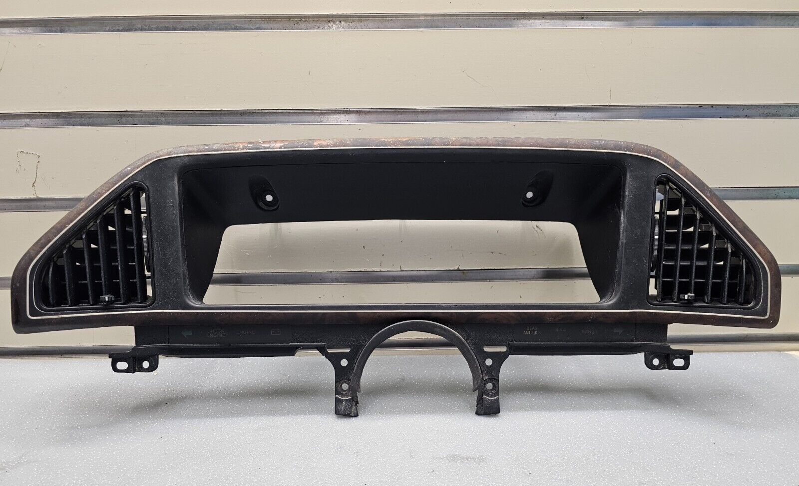 87-91 Ford F150 BRONCO Dash Instrument Cluster Bezel Speedo Gauge Trim Wood C11