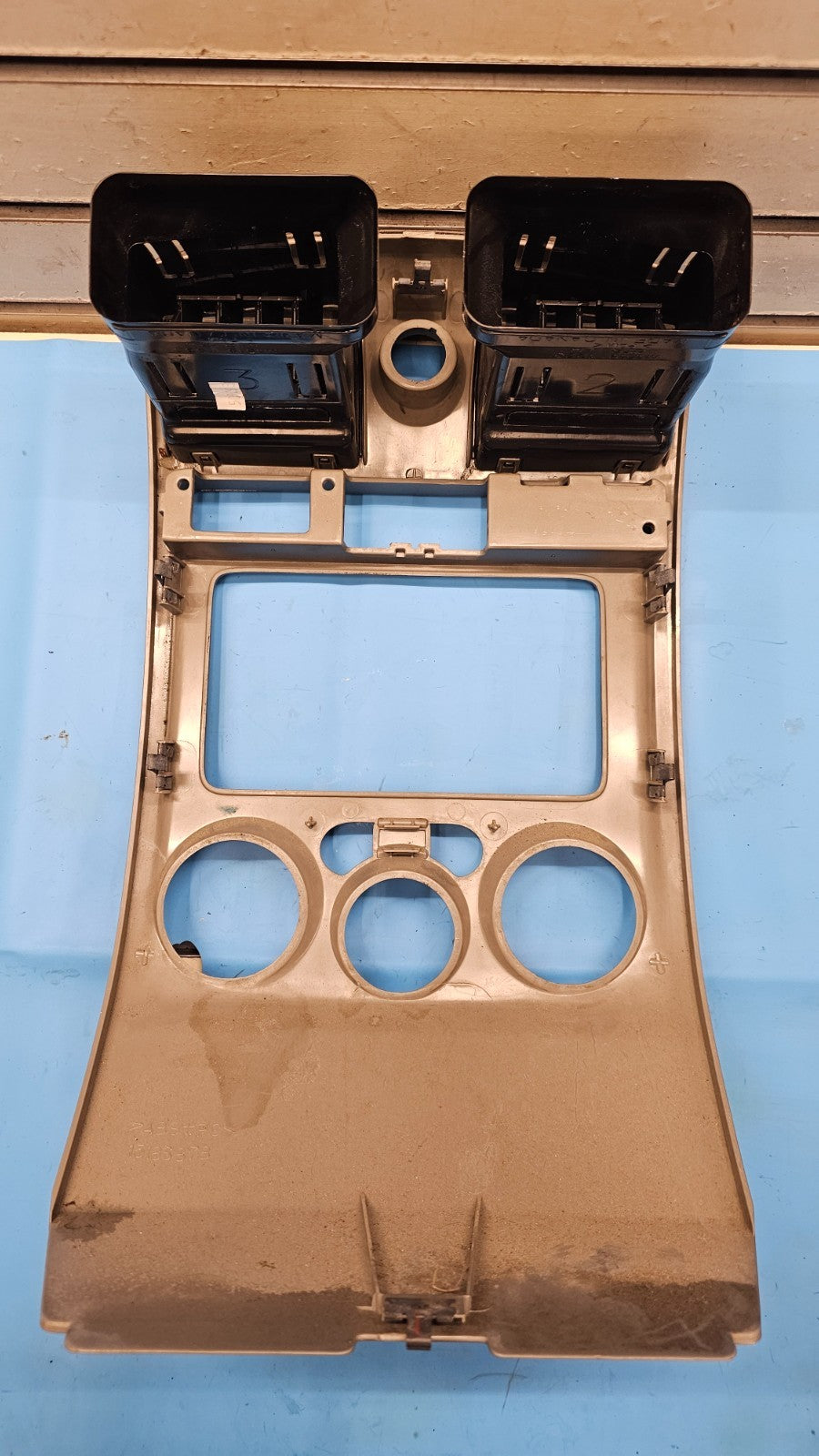 🔥04-12 COLORADO CANYON CENTER DASH FM RADIO STEREO DISPLAY BEZEL PANEL WOOD