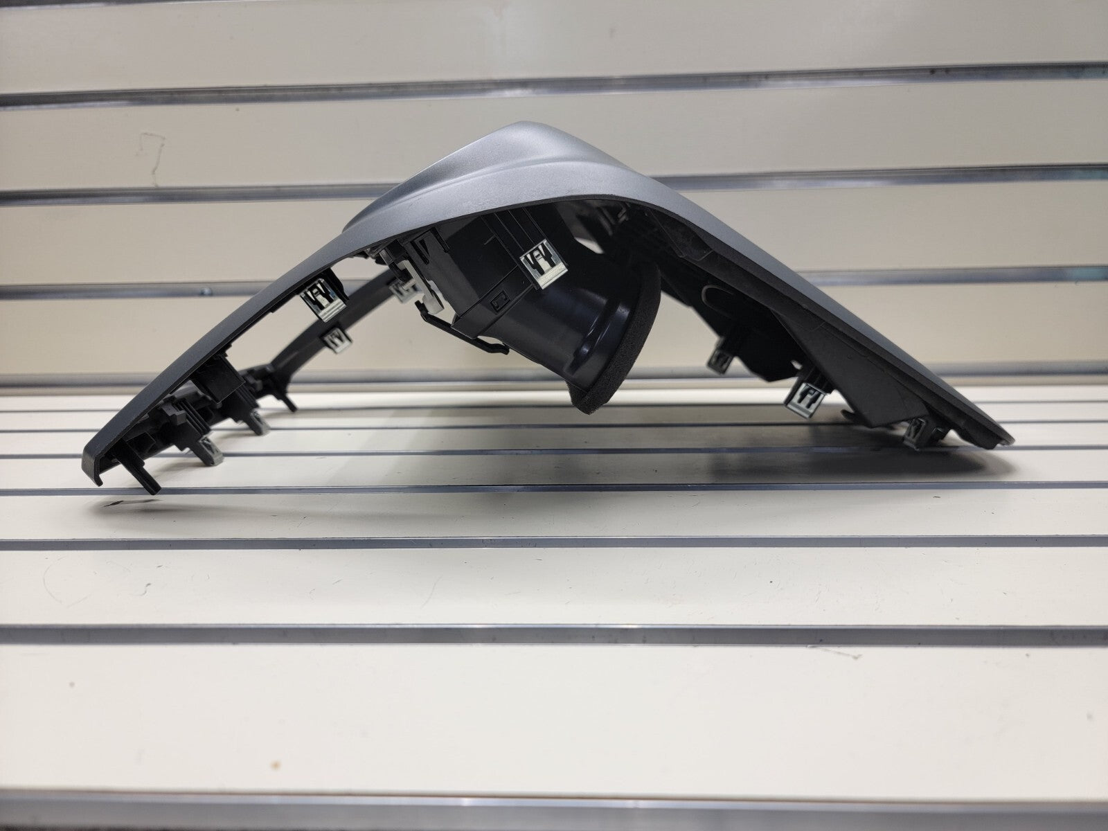 🔥08-10 Saturn Vue Center Dash Radio Stereo Bezel Trim With Vents OEM Gray B31