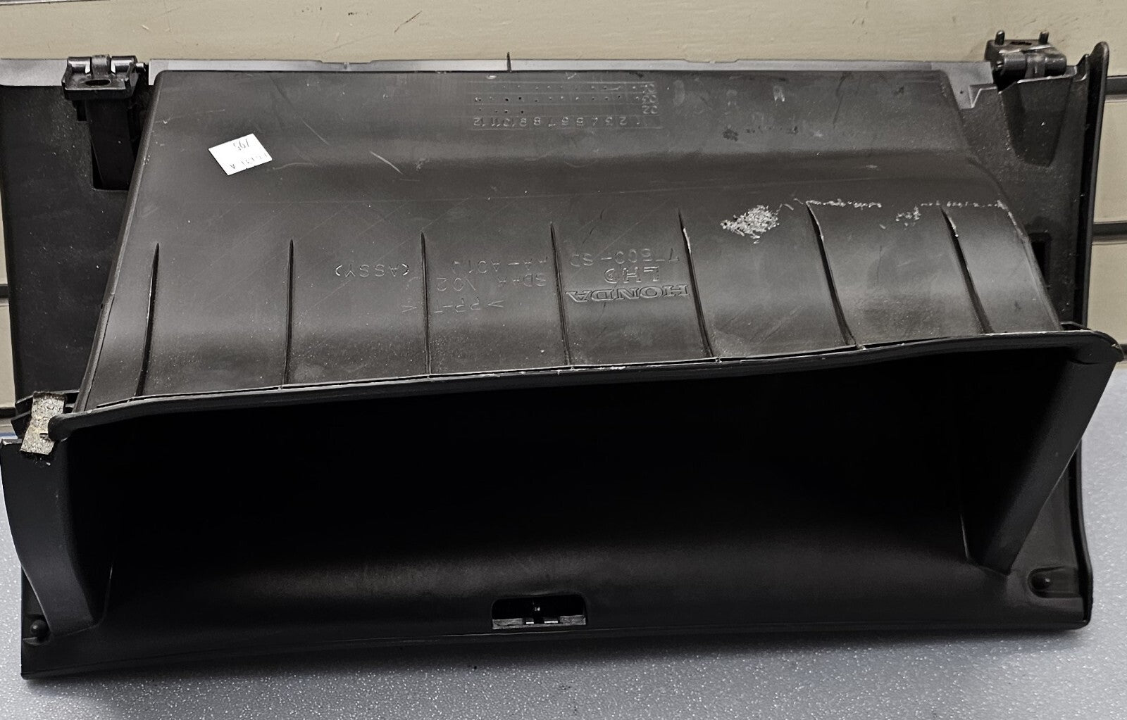 🔥03-07 Honda ACCORD Dash GLOVE BOX Storage Compartment Door BLACK G31