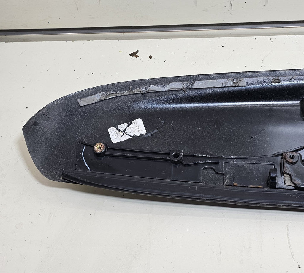 🔥2002-2009 Chevrolet Trailblazer Rear Hatch Spoiler Brake Light SILVER OEM SP2
