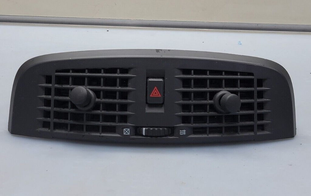 🔥03-07 CADILLAC CTS FRONT CENTER DASH DASHBOARD DUAL AIR VENT TRIM BLACK OEM