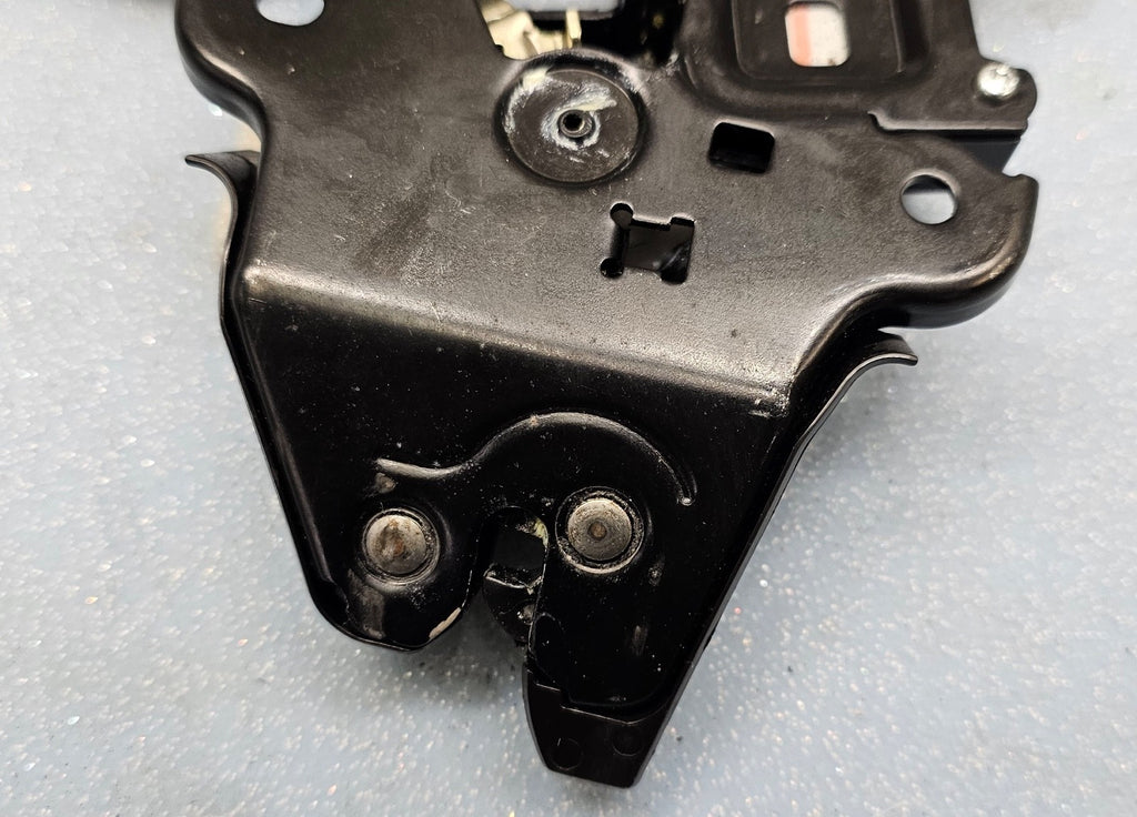 09-13 Mazda 3 6 Sedan Power Trunk Latch Lid Deck Lock Release Tailgate Actuator
