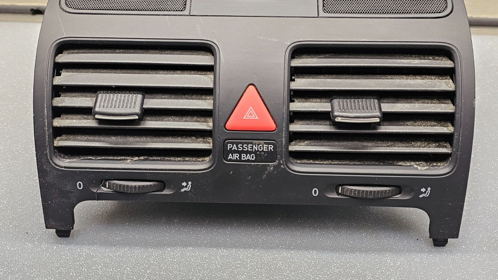 🔥05-10 Volkswagen Jetta Golf Dash AC Air Vent Heater Conditioning Bezel Black
