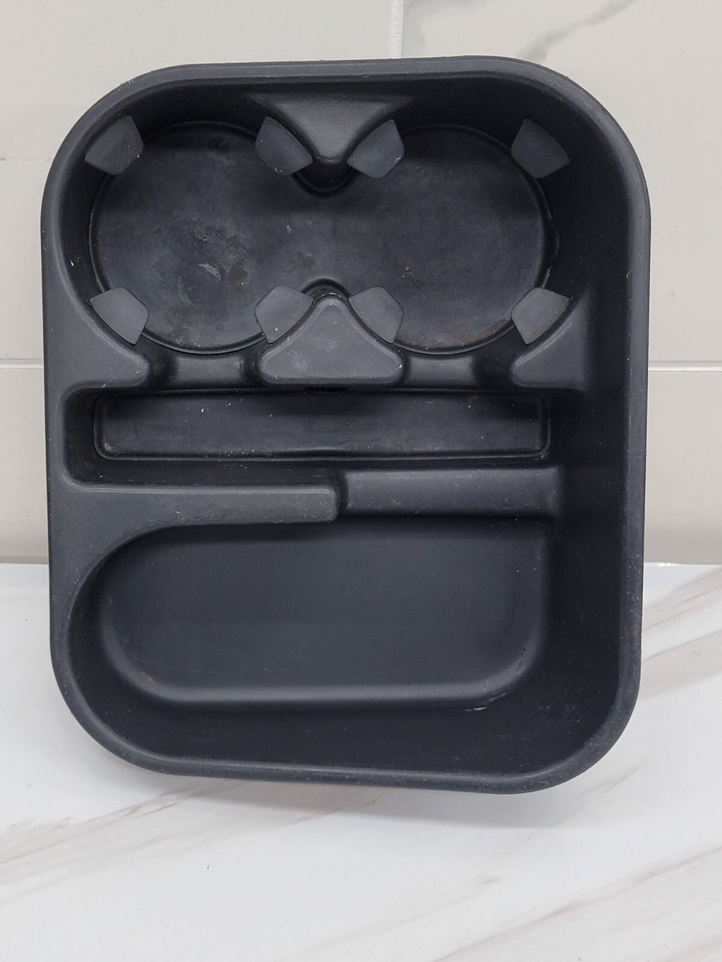 03-06 GMC Tahoe Yukon Sierra Silverado Center Console Cup Holder  SS 4x4 BLACK
