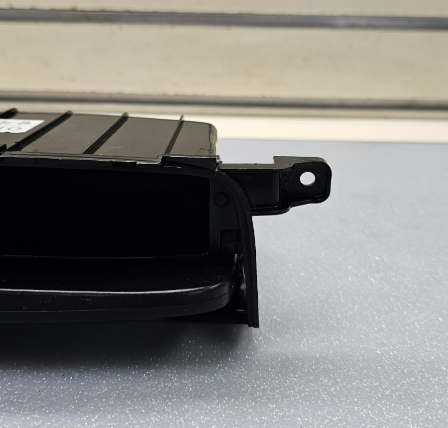 🔥06-12 Kia Sedona Dash Storage Compartment Box Black