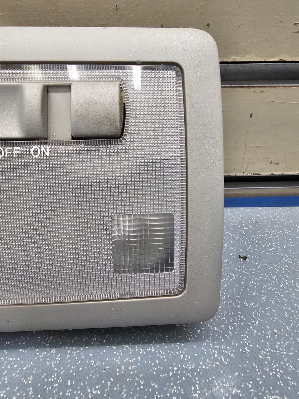 🔥05-10 Scion TC Overhead Console Sunroof Dome Map Light Lamp Assembly Gray OEM