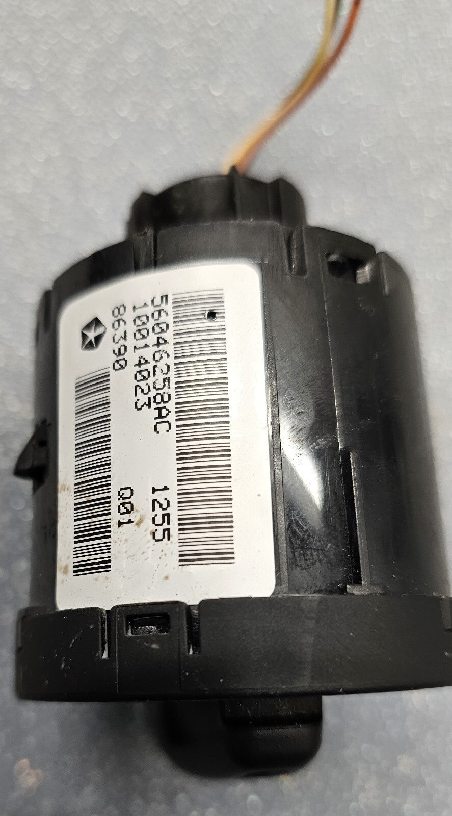 11-20 JEEP GRAND CARAVAN TOWN COUNTRY HEAD LIGHT HEAD LAMP SWITCH BUTTON CONTROL